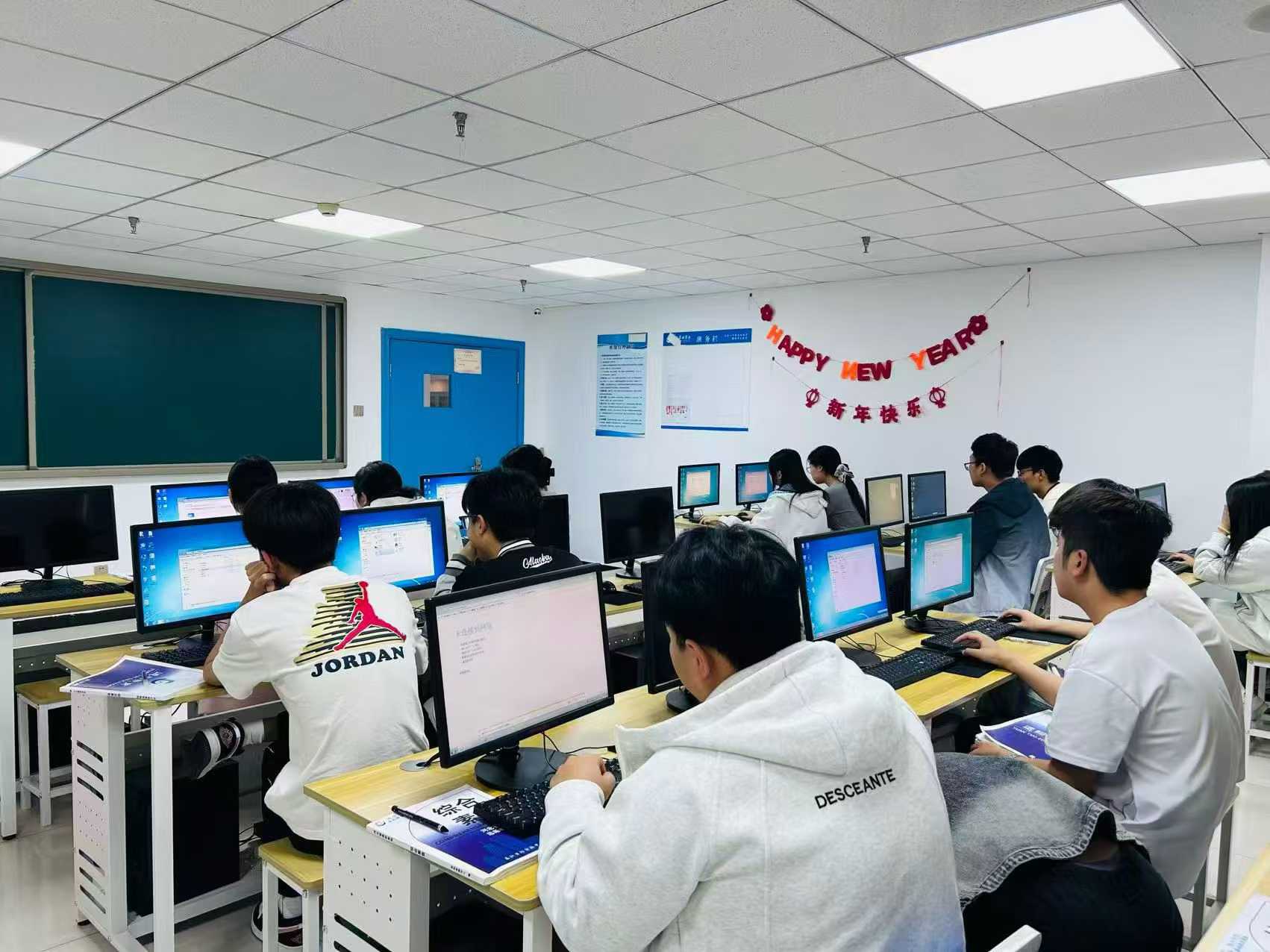 文化课加职测双线训练教学特色封面